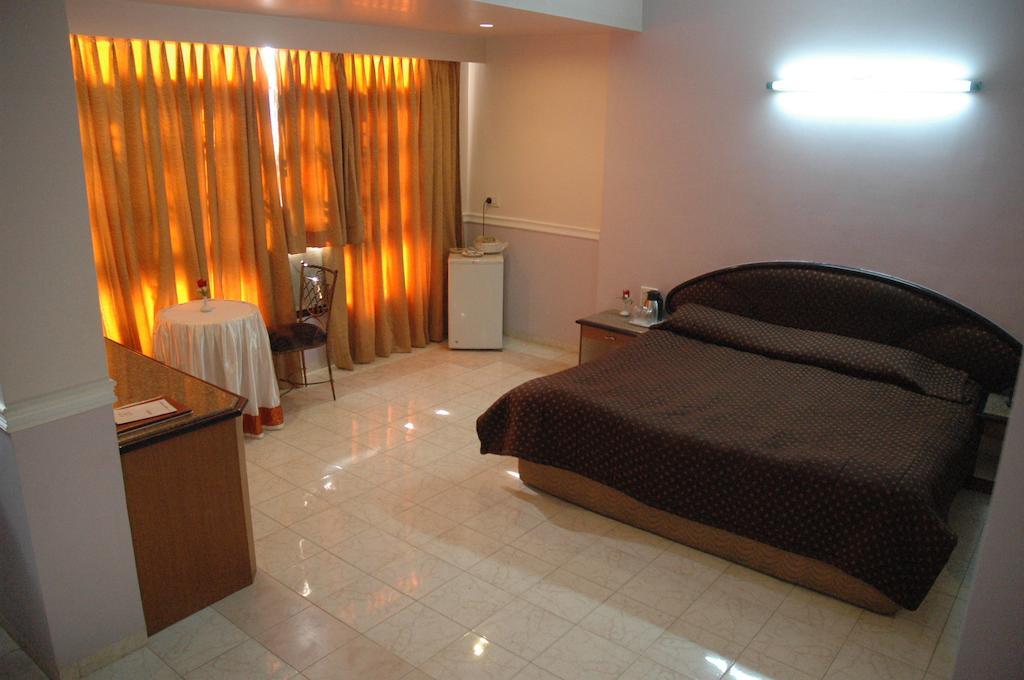 Hotel Apex International ジョードプル 部屋 写真